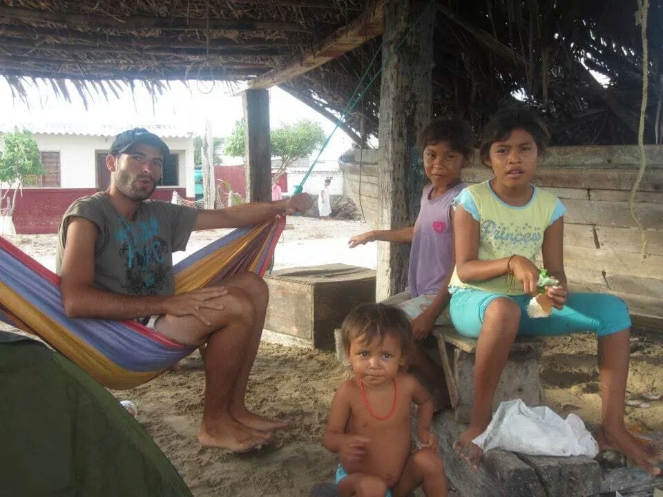 Sleeping with locals. Dumaguete to Apo Island