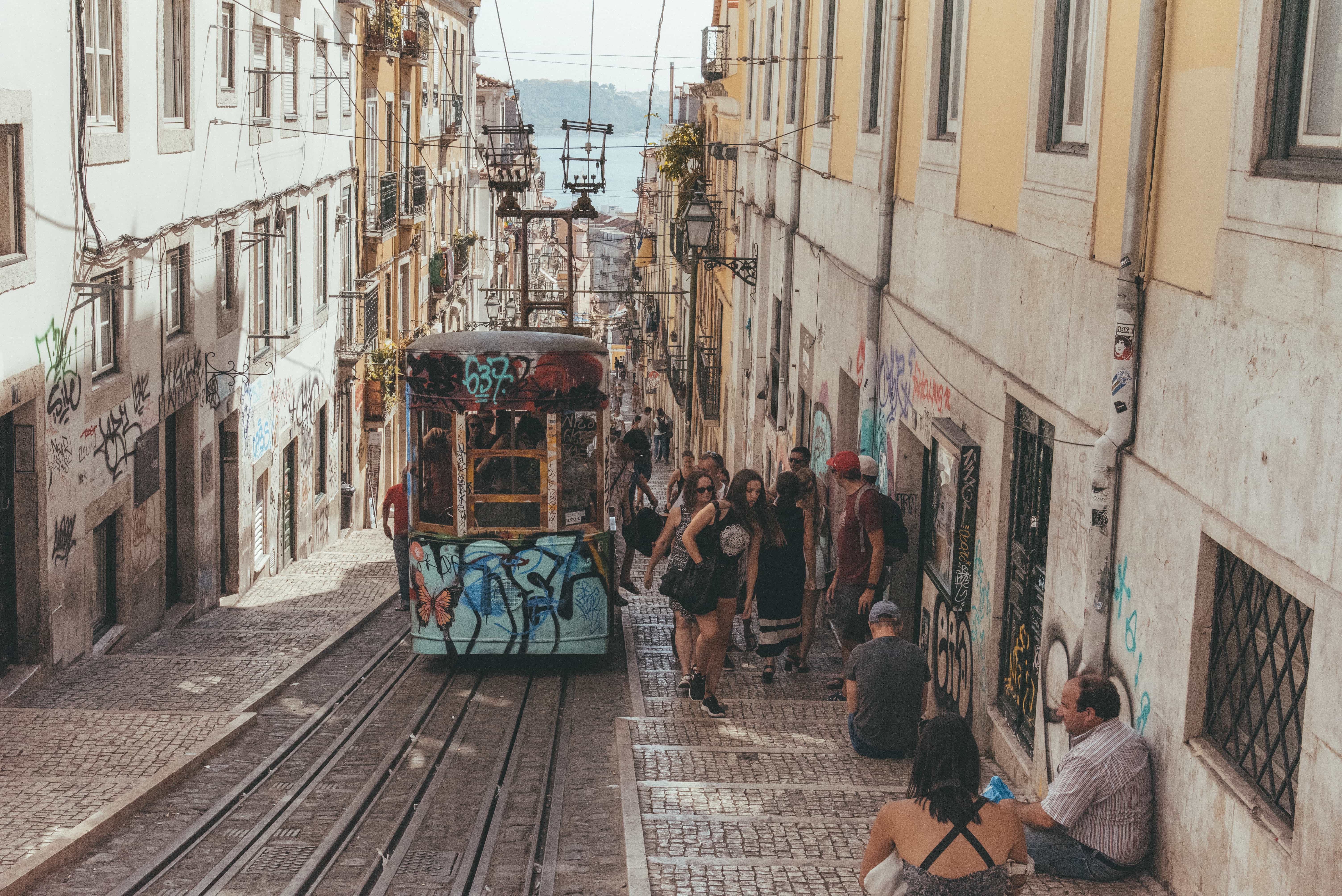 Lisbon 9887