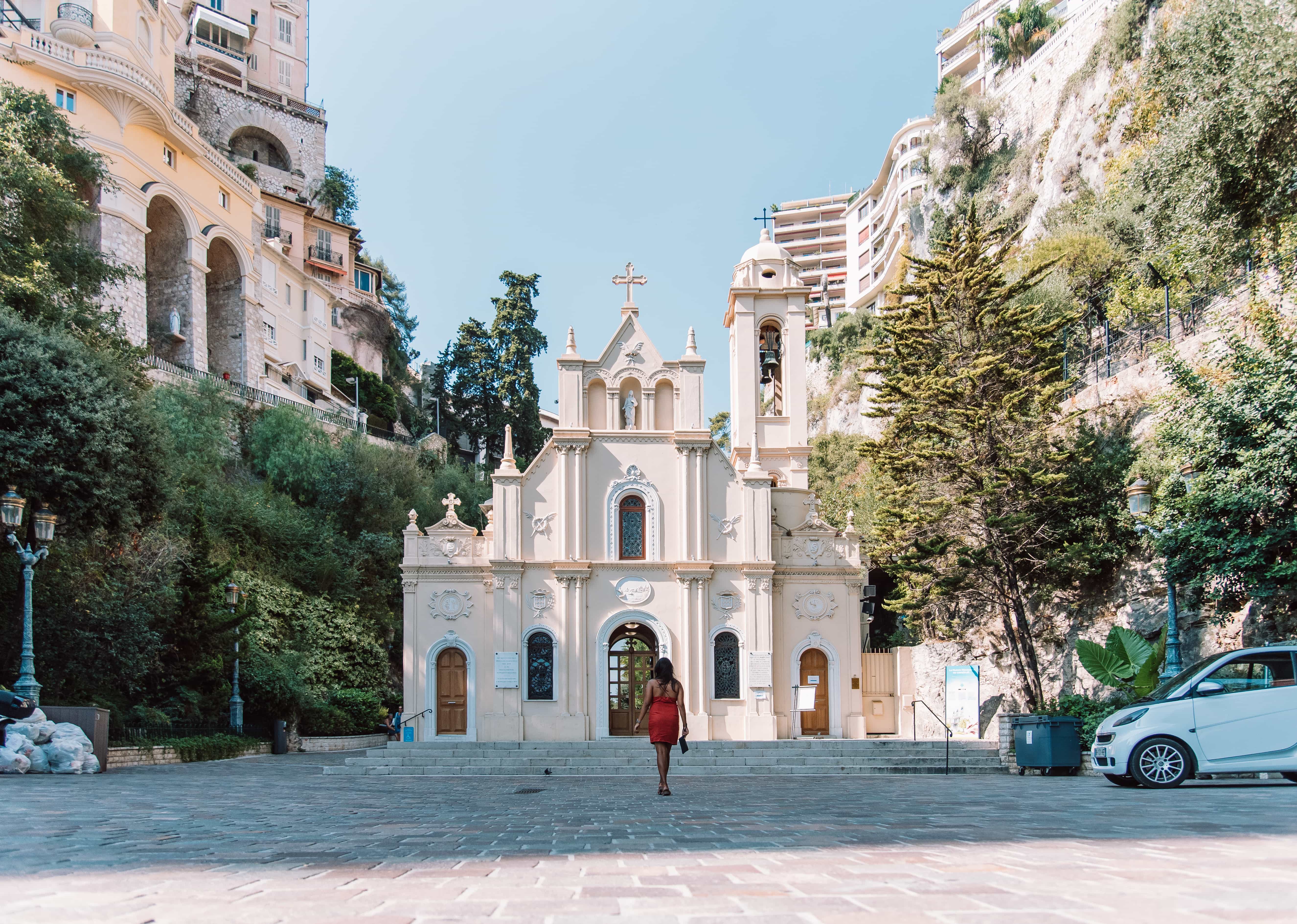Things to do in Nice, Places to visit in Nice, Beaches in Nice, bibycle around Nice, day trip to Montecarlo