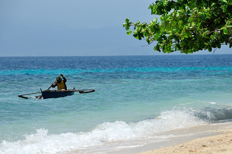 Giant Clam Sanctuary, How to get to Camiguin, camiguin tourist spots, things to do in Camiguin, Camiguin travel guide, where to sleep in Camiguin, food travel budget in Camiguin, Daily travel budget in Camiguin