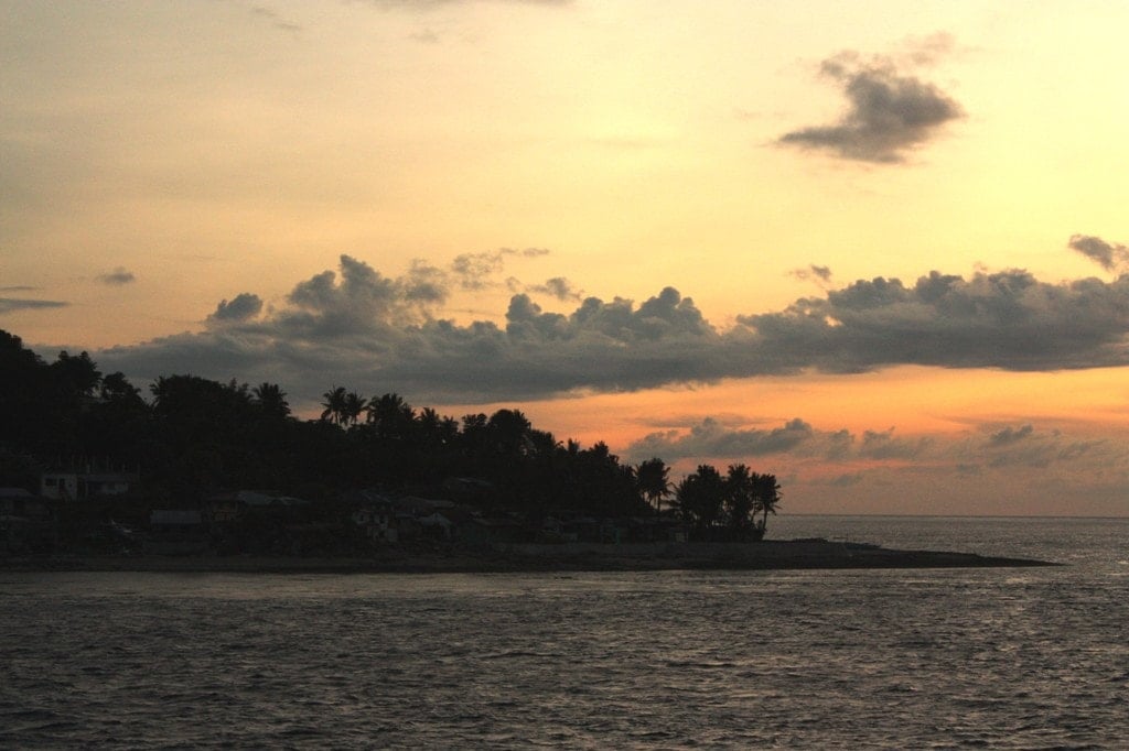 Isla Verde, Beaches near Manila