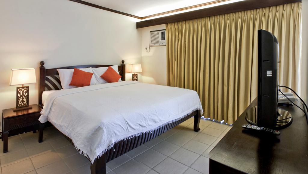 Where to stay in Ilocos Norte, Plaza del Norte Hotel and Convention Center