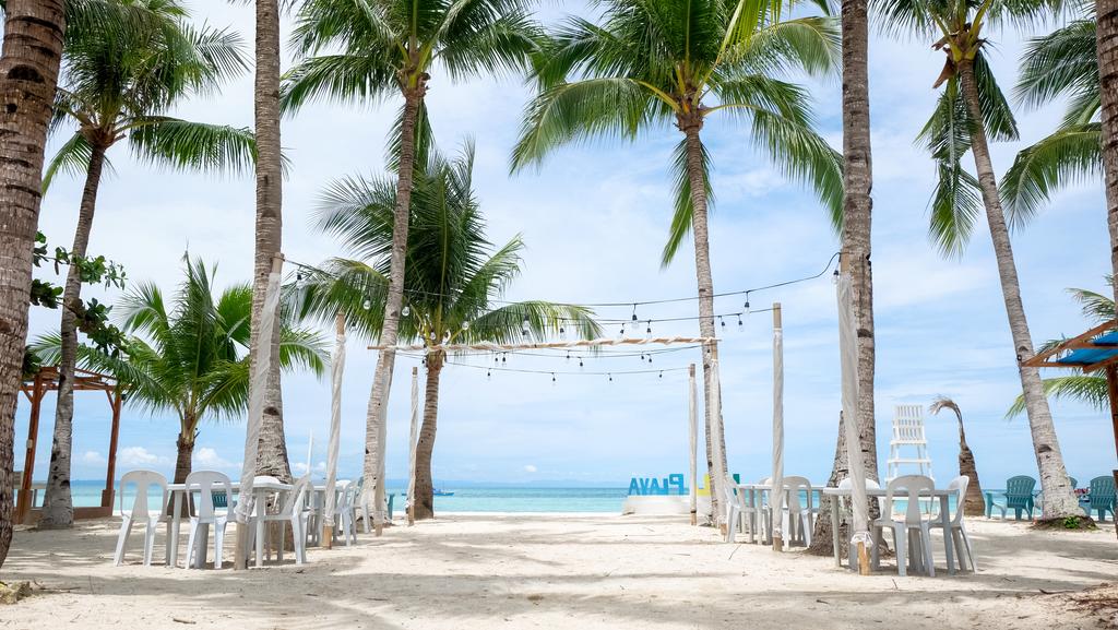 La Playa Estrella Beach Resort, bantayan island resorts, hotels in bantayan island, where to stay in bantayan island, resorts in bantayan island luxury resorts in Bantayan Island