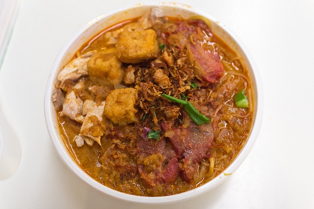 malaysian food, malaysian dishes, laksa, Singapore travel tips, things to know before visiting Singapore, facts about Singapore
