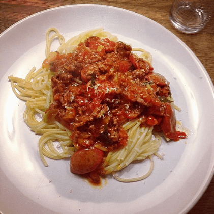 Filipino spaghetti