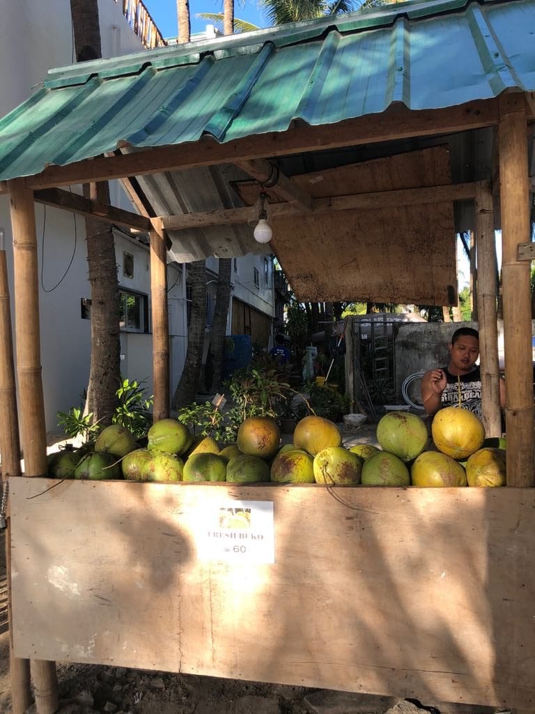 best station in Boracay Island, station 3 Boracay island, Street Food Philippines, 
filipino drinks, drinks in the philippines, philippines drinks, filipino beers
