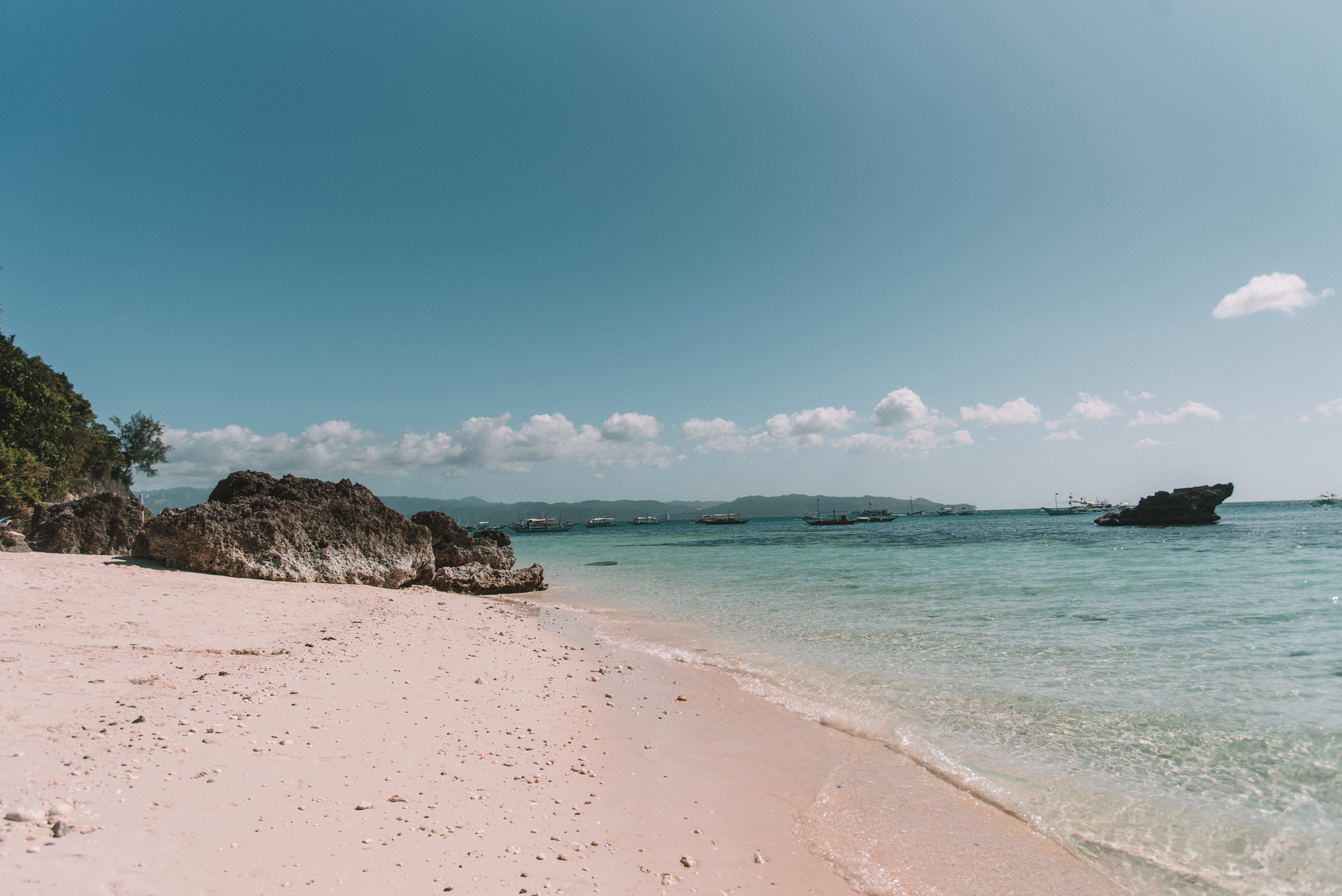 Things to do in Boracay Island, Boracay island travel guide, budget travel in boracay island, Boracay Island, Diniwid Beach