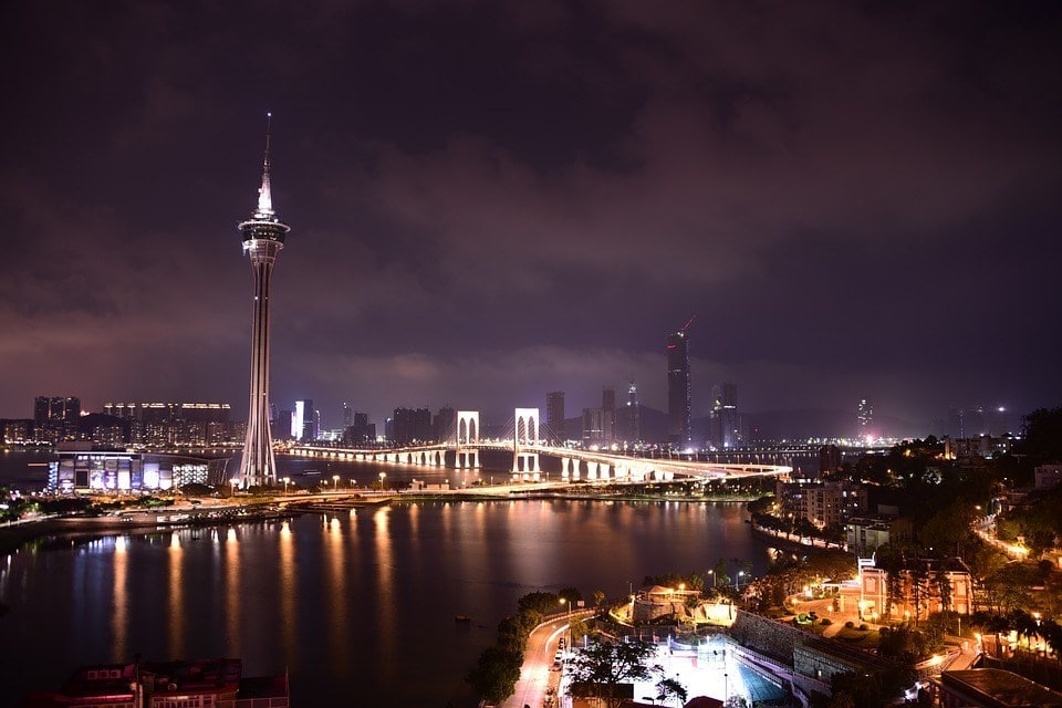 how to get to Macau from Hong Kong, ferry from Hong Kong to Macau, bus from Hong Kong to Macau