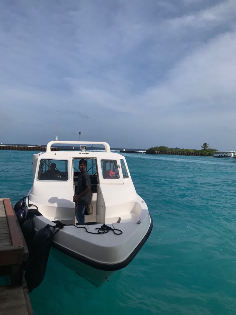Luxury resorts vs local islands in Maldives, how to get to Thulusdhoo Island, speed boat in Maldives, Kuramathi Island Resort, Dhiffushi travel guide, things to do in Dhiffushi, Dhifushi Island, Speed boat