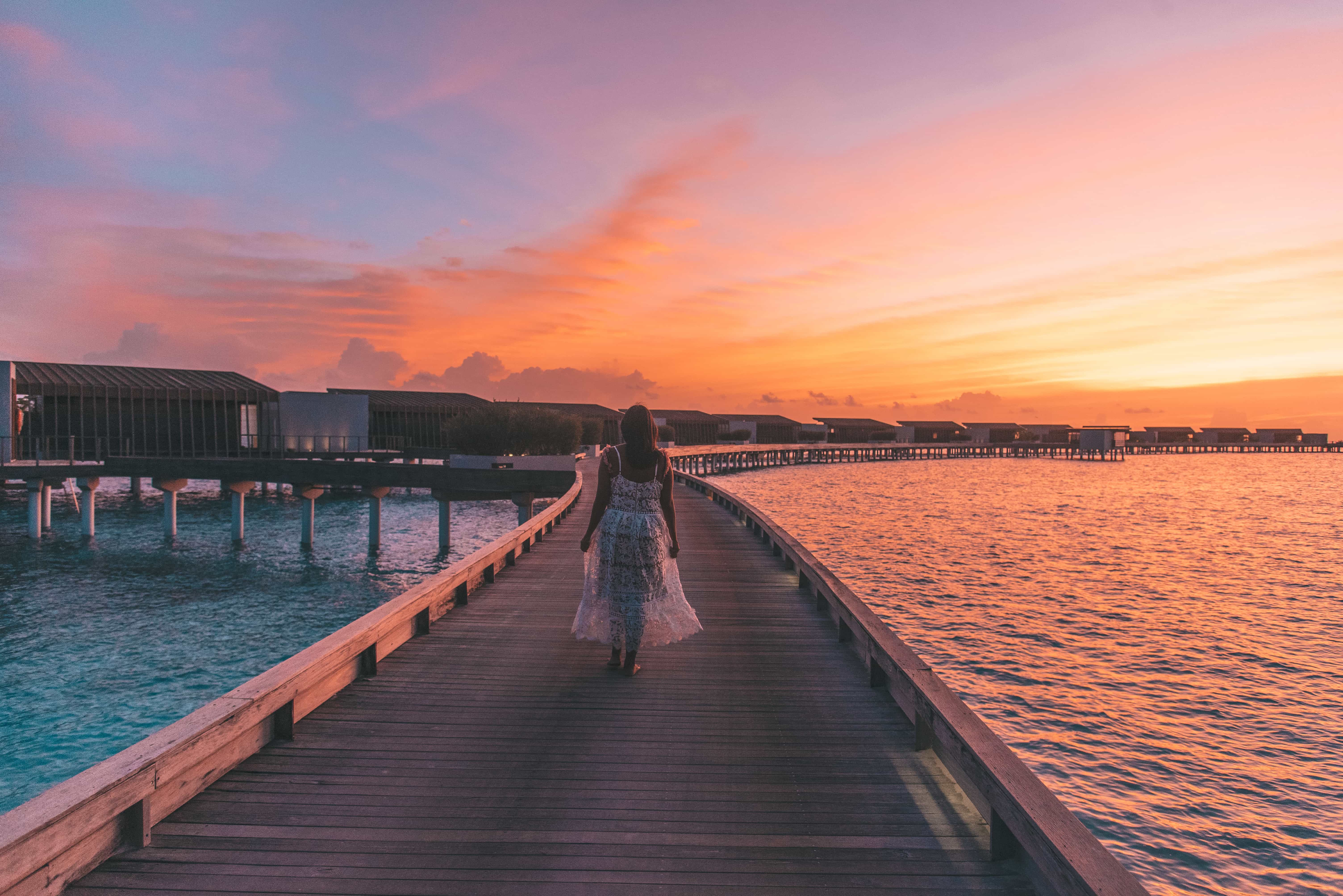 Sunset in Mladives, things to know before visiting Maldives