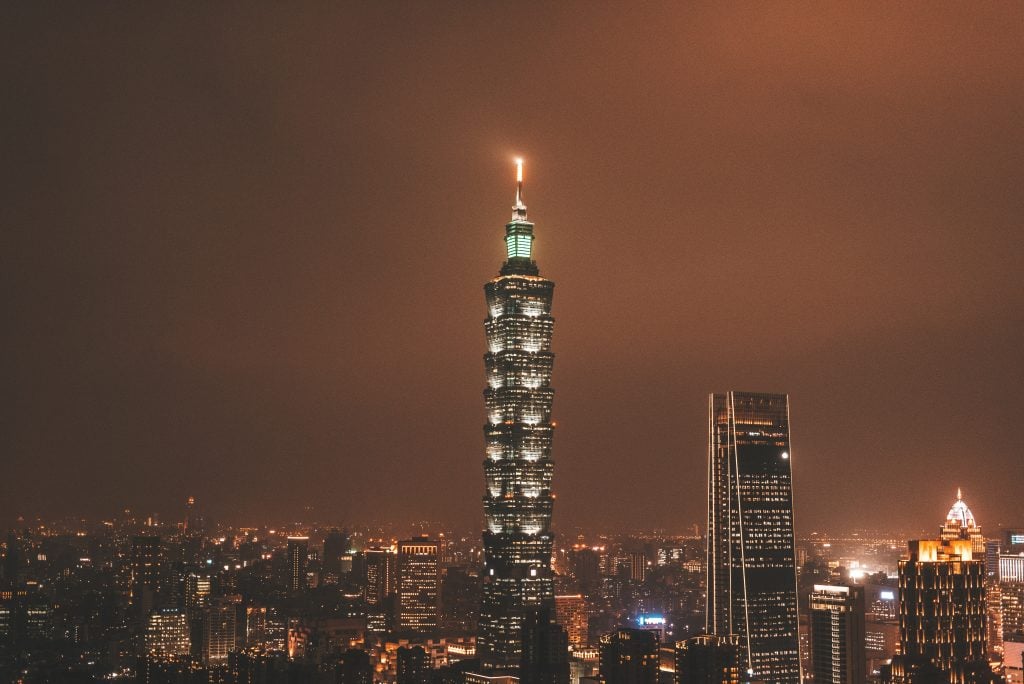 how to get from Taichung to Taipei