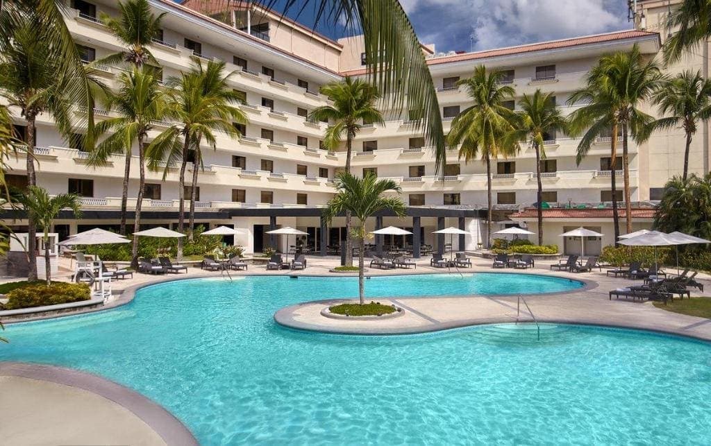 cheap hotels in Clark, hotels in Clark, hotels in Clark Pampanga