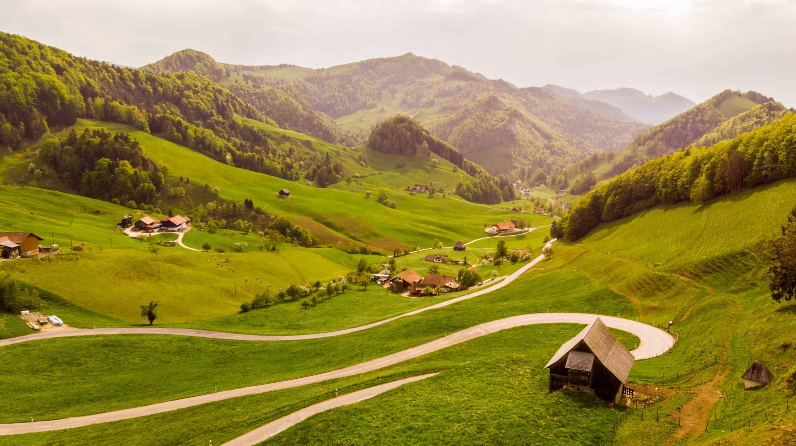 16 Common Mistakes To Avoid In Switzerland, Budget Travel in Switzerland: How much do you need, switzerland packing list, travel checklist for switzerland