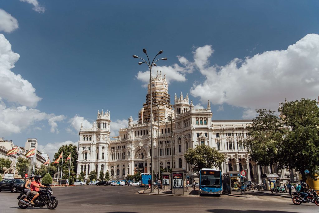 madrid airport to atocha, madrid airport to atocha train station, madrid airport to atocha cheapest way
