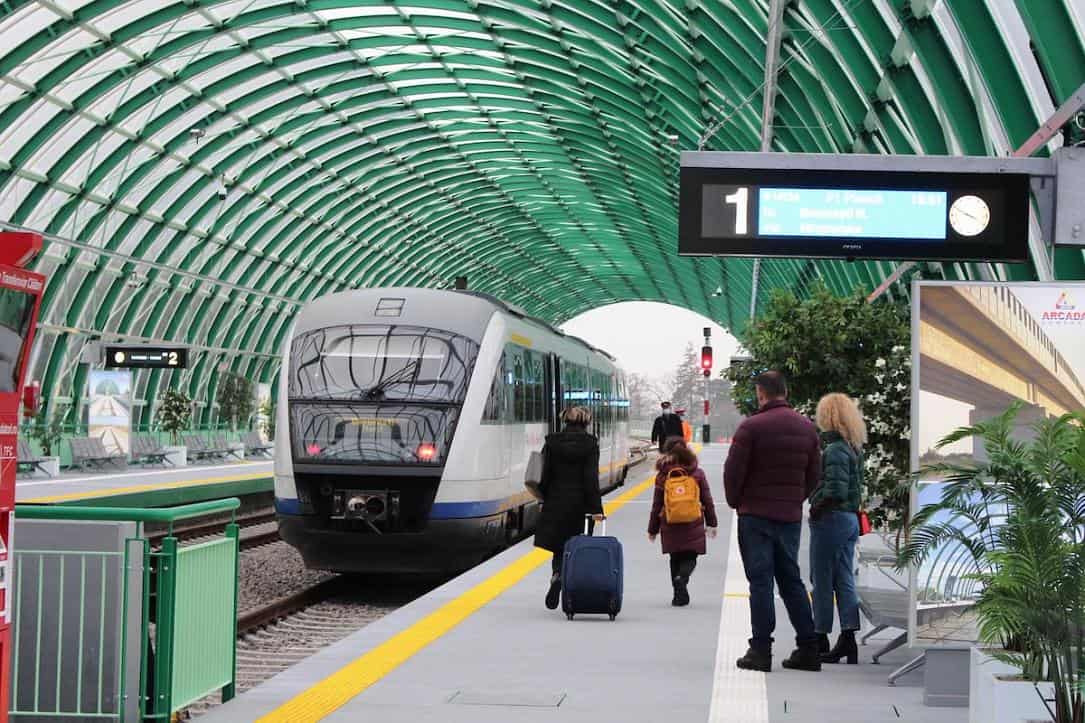 Train Bucharest Airport to city center, Henri Coandă International Airport, bucharest airport to city, bucharest airport to city centre, bucharest airport transfer, How To Get From Bucharest Airport to City Center, Bus Number 783 Bucharest airport