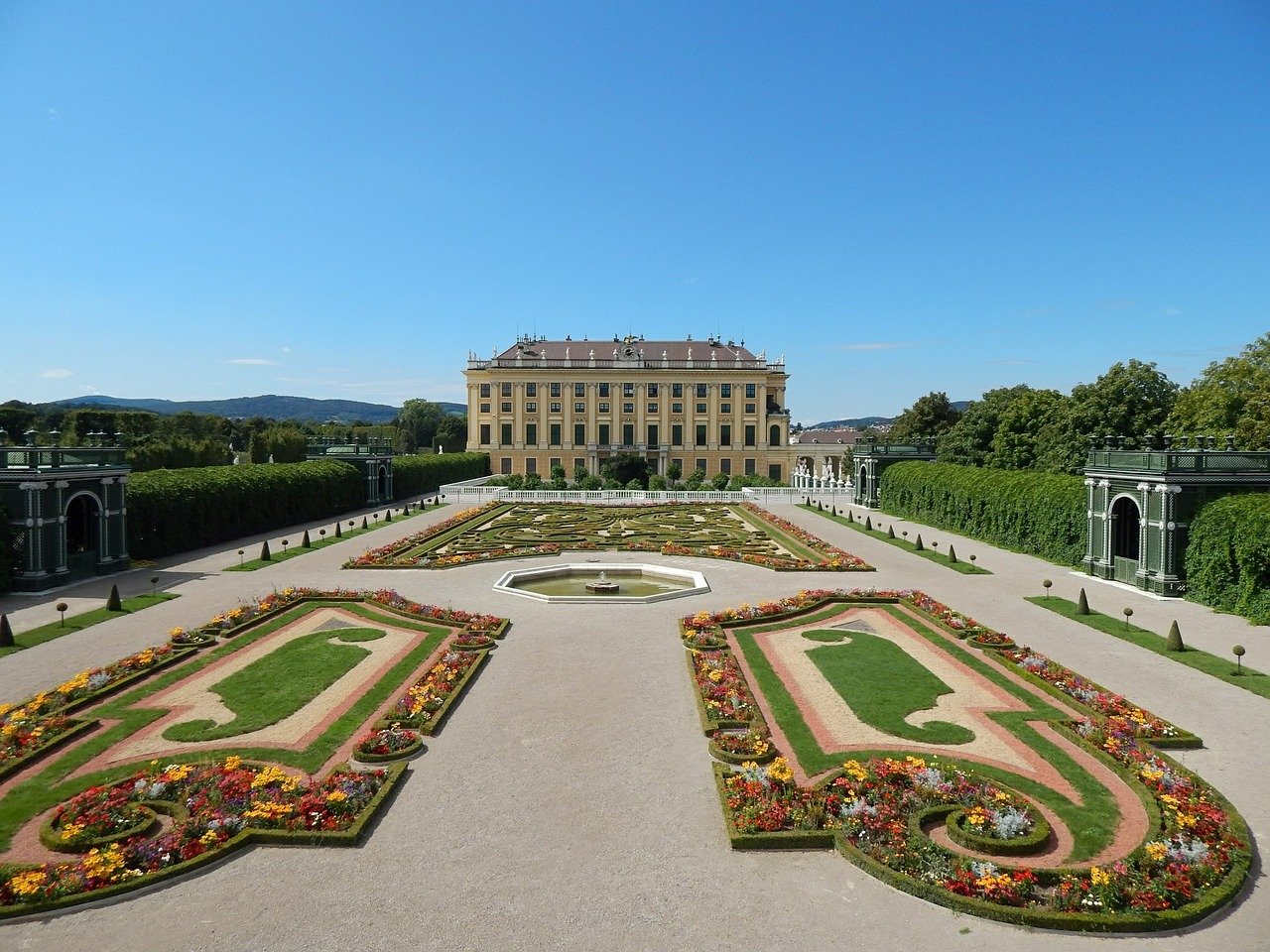 vienna airport to city, vienna airport to city center, vienna airport transfer, vienna airport train, vienna airport shuttle, cheapest way to get from viena airport to city center, train from vienna airport to city center, How To Get From Vienna Airport To City Center