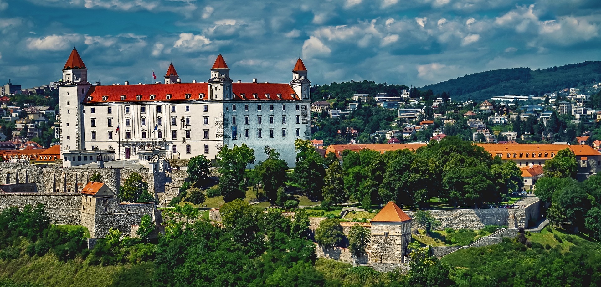 Bratislava airport to city, bratislava airport to city center, bratislava airport bus, How To Get From Bratislava Airport To City Center
