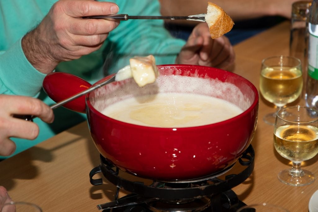 vegetarian dishes in Switzerland, swiss vegetarian dishes, vegan Swiss food, Cheese Fondue