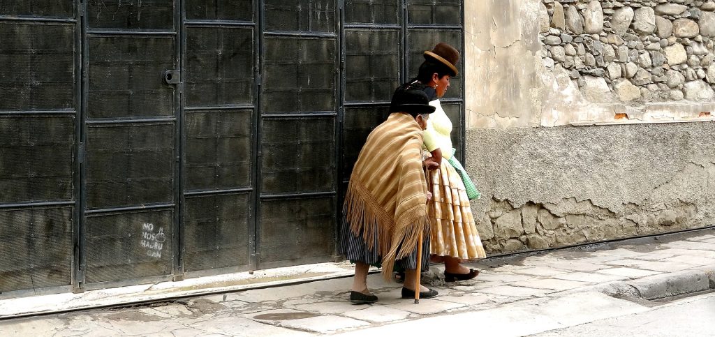 Polleras in Bolivia, Bolivia travel tips, things to know before visiting Bolivia, facts about Bolivia