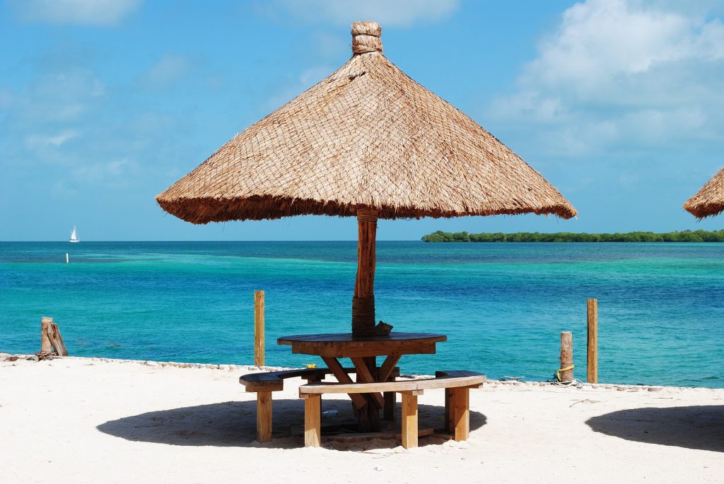 Belize Travel Tips, things to know before visiting Belize, facts about Belize, Caye Caulker