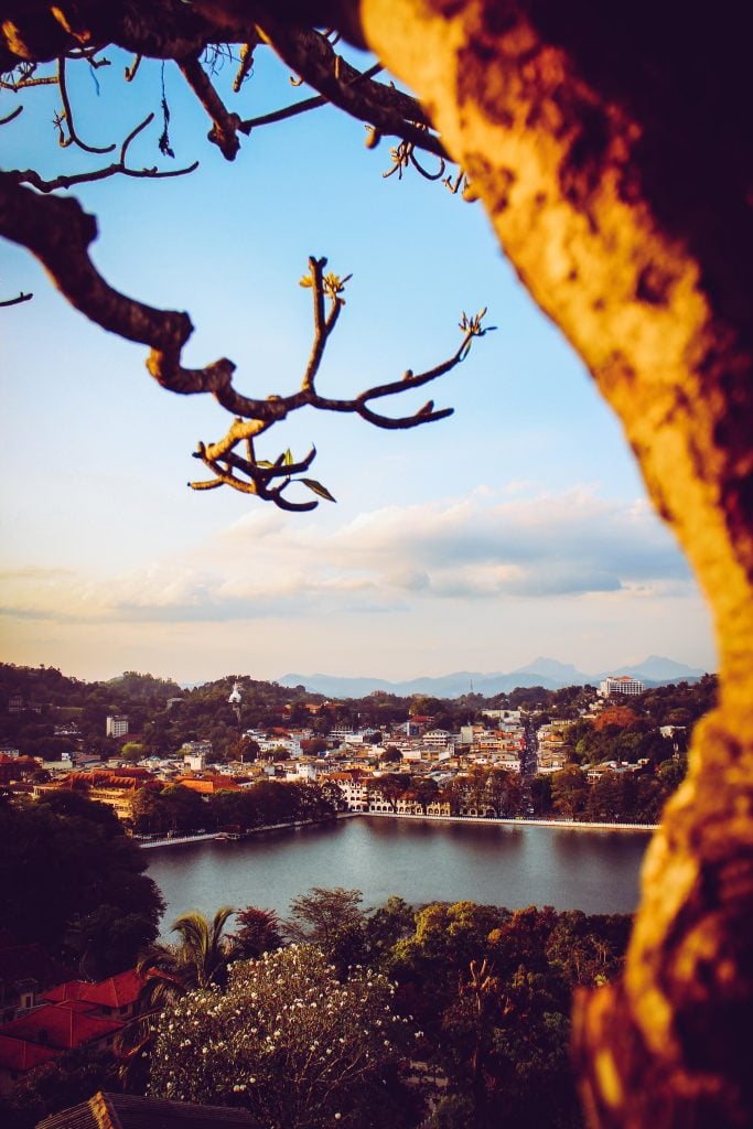 Sri Lanka travel tips, things to know before visiting Sri Lanka, facts about Sri Lanka, Kandy