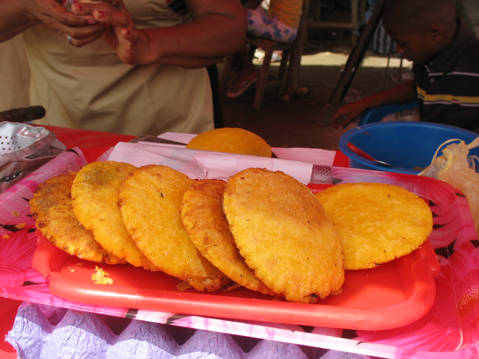 Aborrajados, vegetarian in colombia, vegan in colombia, vegan food in colombia, colombian vegetarian dishes, vegetarian food in colombia, vegan food in colombia, colombian vegetarian food, vegetarian colombian food