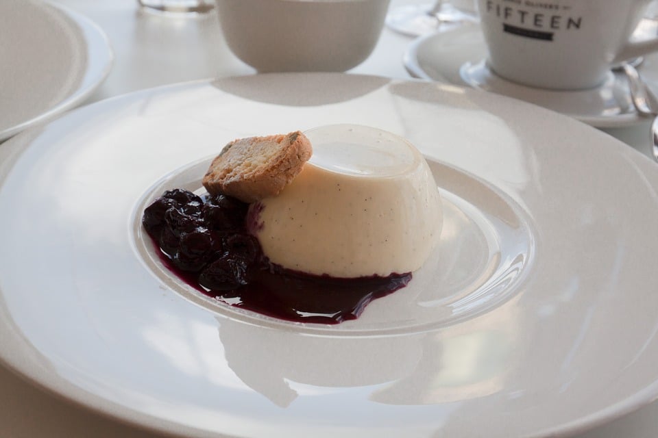 Panna cotta, Italian Food, Italian cuisine, traditional Italian food, food in Italy, Italian dishes