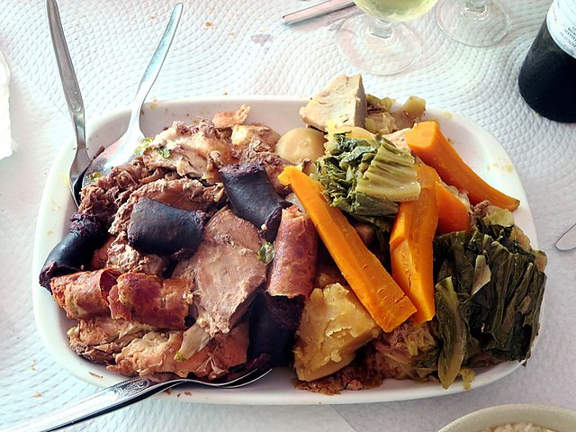 Cozido a portuguesa, Portuguese Food, Portuguese cuisine, traditional Portuguese food, food in Portugal, Portuguese dishes