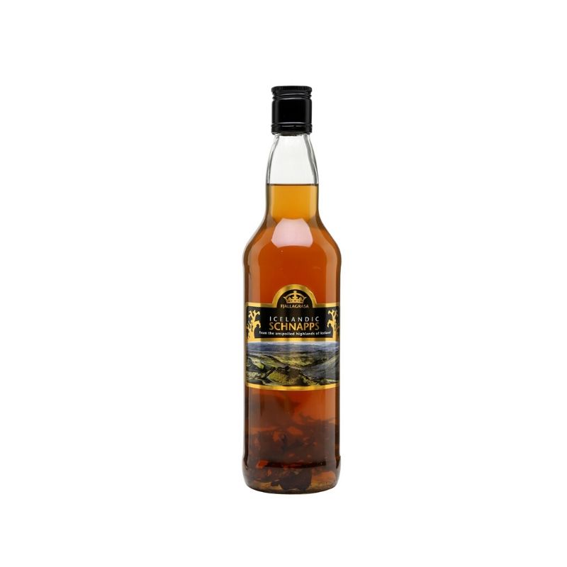 Fjallagrasa Moss Schnapps, iceland drinks, iceland beverages, drinks in iceland, icelandic drinks
