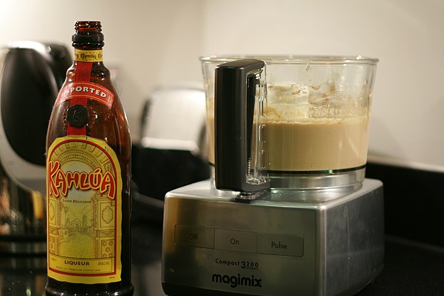 Mexican drinks, Alcoholic drinks in Mexico, Mexican beverages, Kahlua