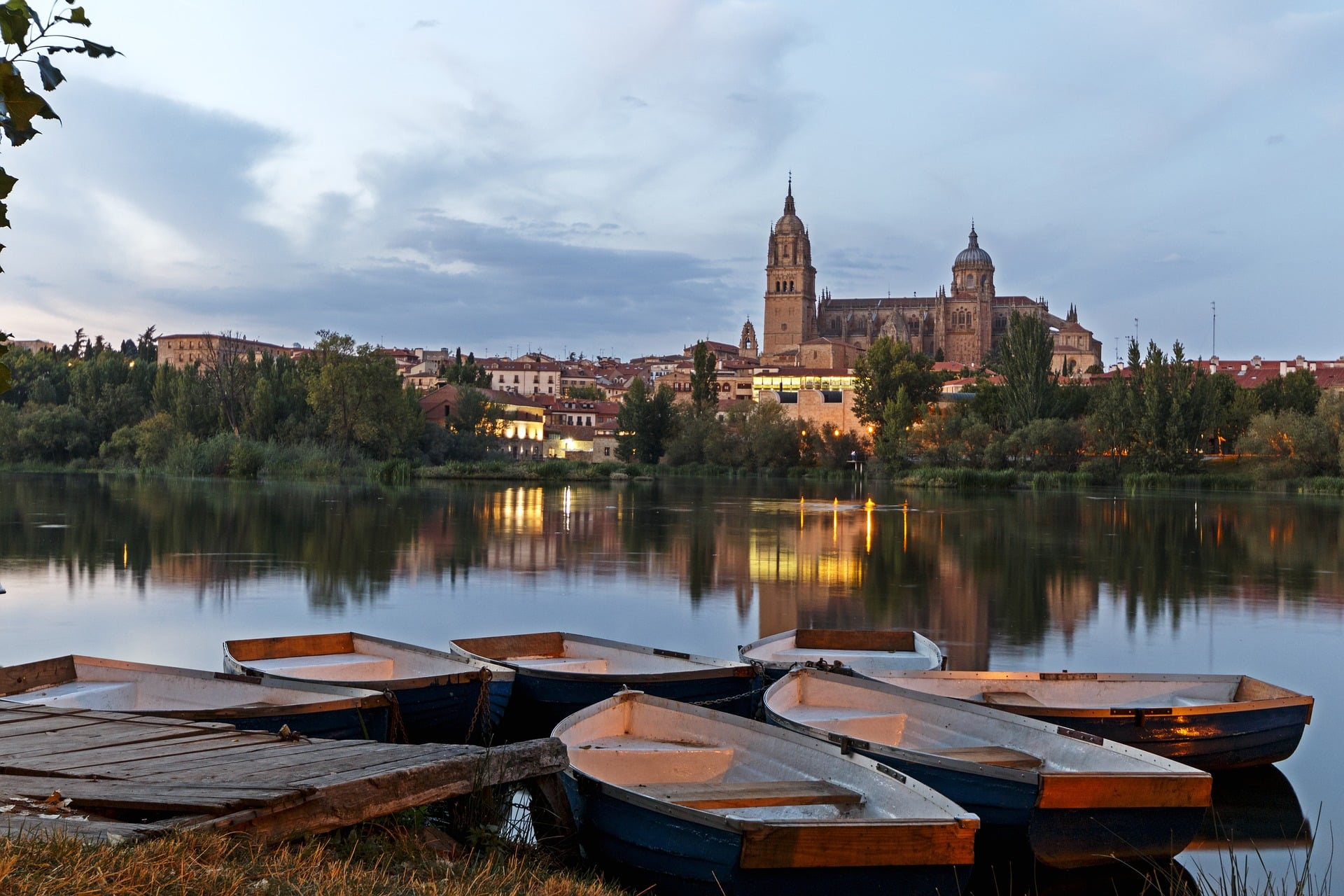 Traveling Between Spain and Portugal , Border 12 Best Places to Visit10 Best Places to Live in Spain for Less Than $2000 USD, Forget Barcelona And Explore These Alternative Cities in Spain Instead, 7 Dreamy Weekend Getaways in Spain, 8 Best Spanish Cities to Visit in the Fall Season, How To Get From Madrid Airport To Salamanca - All Possible Ways