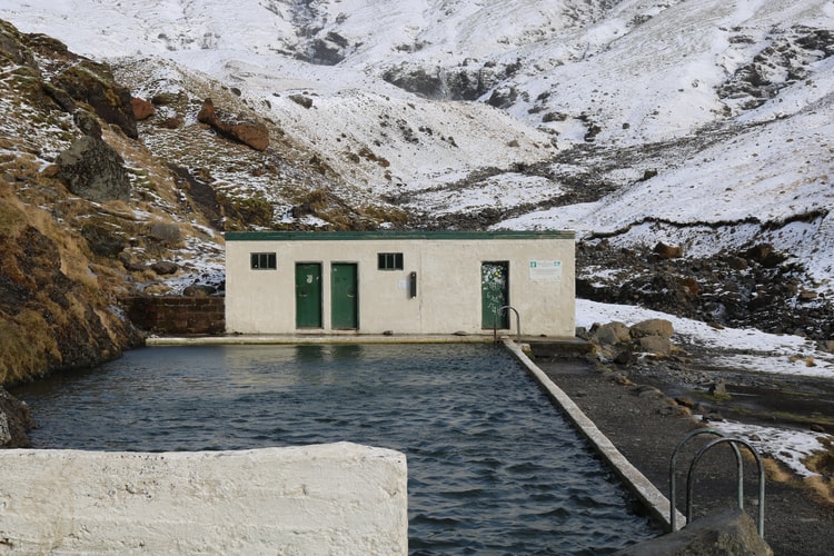 iceland instagram spots, most instagrammable places in Iceland, Iceland photos, Iceland photography, Seljavallalaug pool