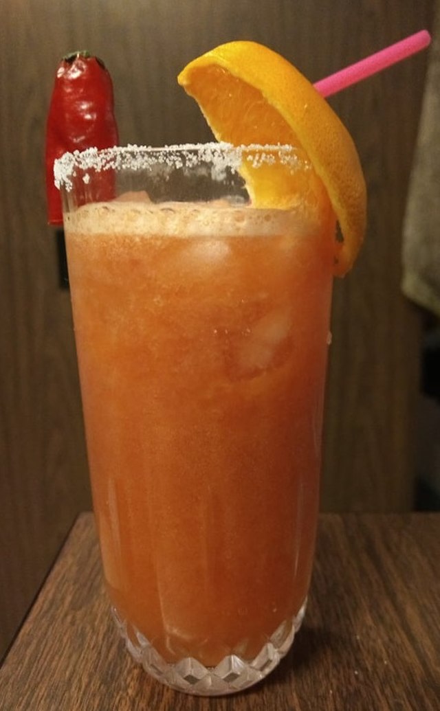 Mexican drinks, Alcoholic drinks in Mexico, Mexican beverages, Vampiro