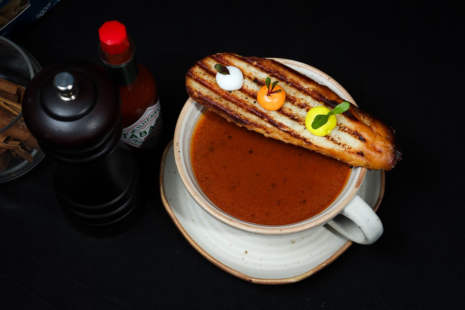 How to Make Gazpacho – Authentic Gazpacho (Recipe Guide)