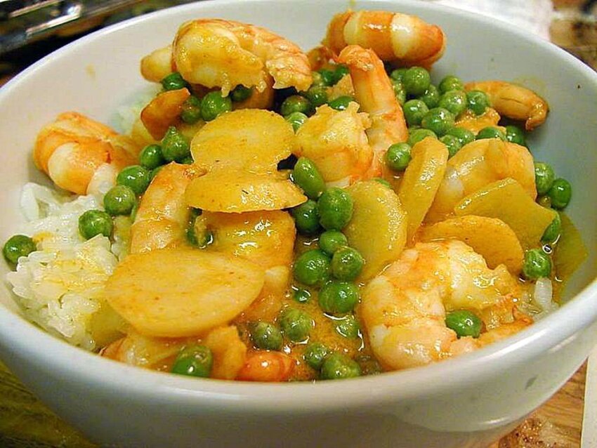 Romanian Food, Romanian cuisine, Traditional Romanian Food, food in Romania, Romanian dishes, Mâncare de mazăre
