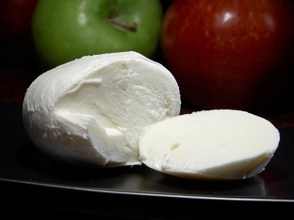 Mozarella, Italian Food, Italian cuisine, traditional Italian food, food in Italy, Italian dishes