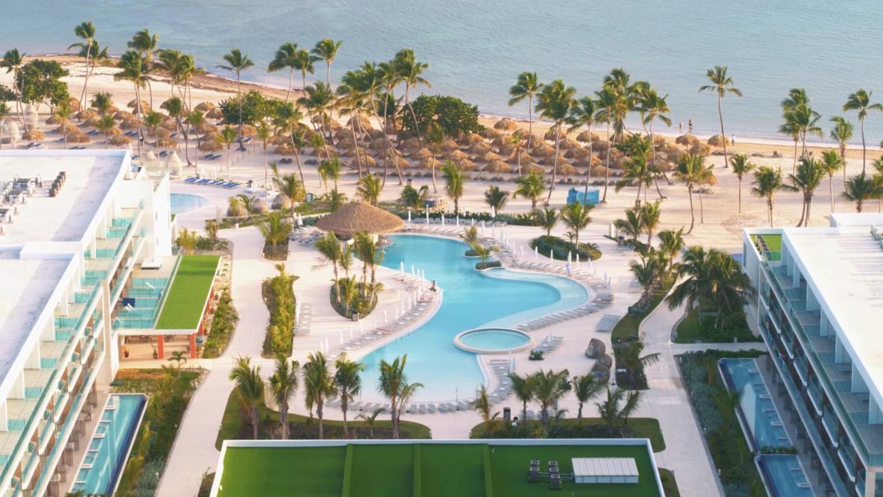 where to stay in punta cana, beach resorts in punta cana, serenade punta cana beach & spa resort