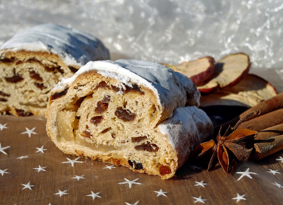 German Food, German cuisine, Traditional German Food, food in Germany, German dishes, German desserts, desserts in Germany, Stollen
