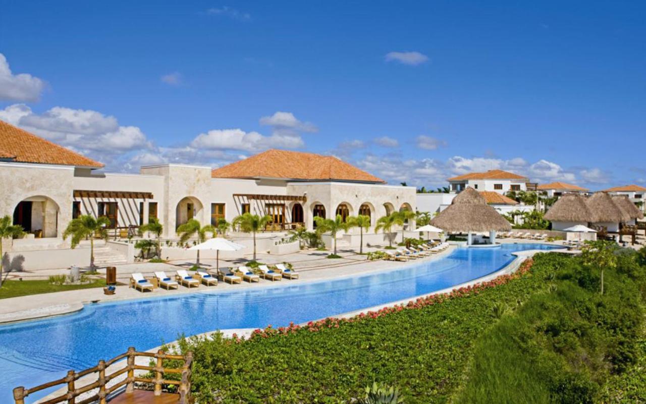 where to stay in punta cana, beach resorts in punta cana, Xeliter Golden Bear Lodge & Golf 