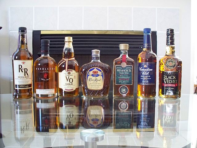 Canadian Food, Canadian cuisine, Traditional Canadian Food, food in Canada, Canadian drink, drinks in Canada, Canadian whisky