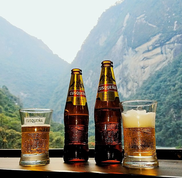 Peruvian Food, Peruvian cuisine, Traditional Peruvian Food, drinks in Peru, Peruvian drinks, Cusquena