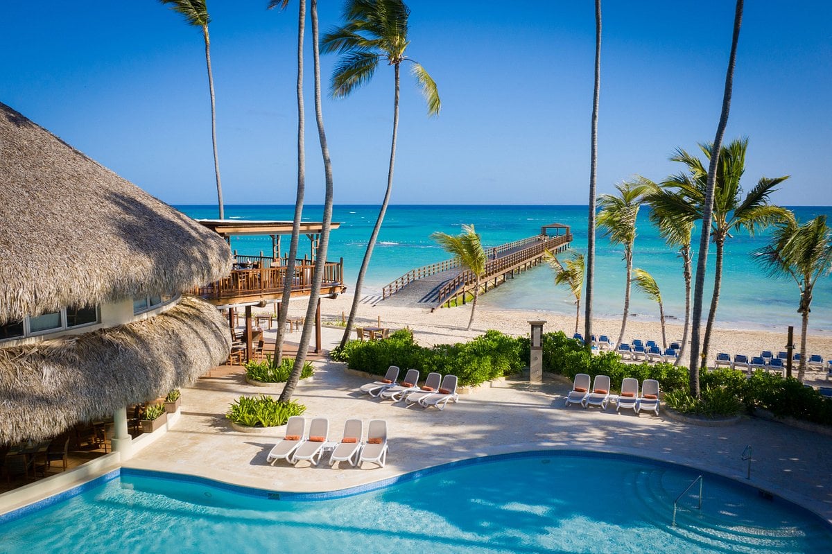 where to stay in punta cana, beach resorts in punta cana, impressive punta cana