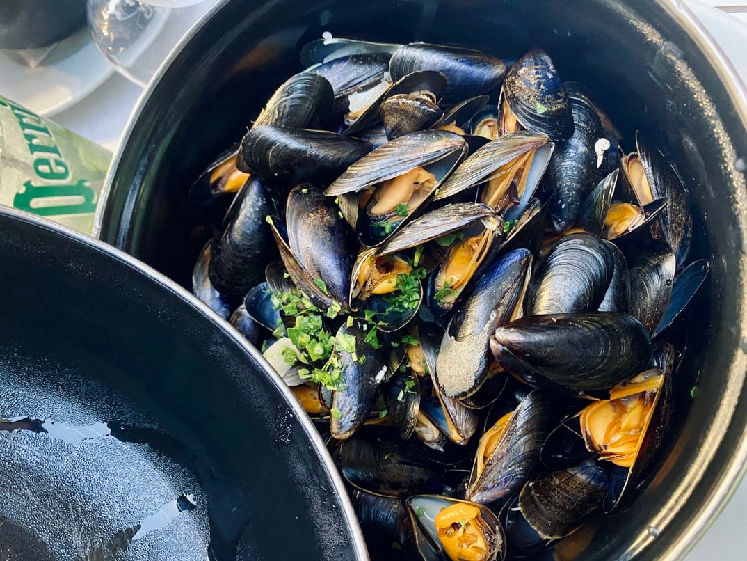 Belgium Food, Belgium cuisine, Traditional Belgium Food, food in Belgium, Belgium dishes, Belgian food, Belgian dishes, Belgian cuisine, Mussels