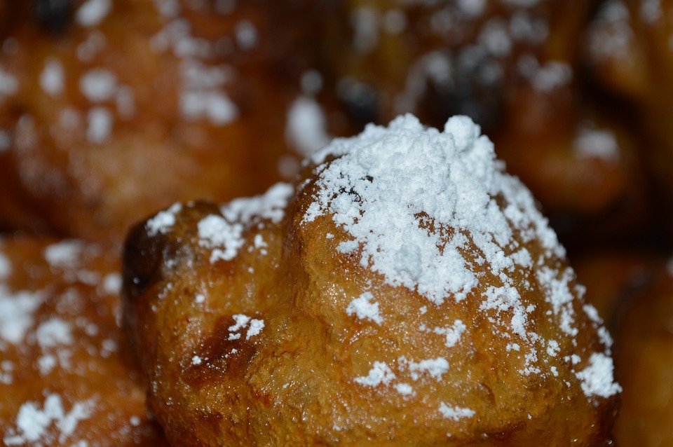 Croatia Dessert, Croatia cuisine, Traditional Croatia Food, desserts in Croatia, Croatian dishes, Croatian food, Croatian dishes, Croatian cuisine, Croatian dessert, fritule