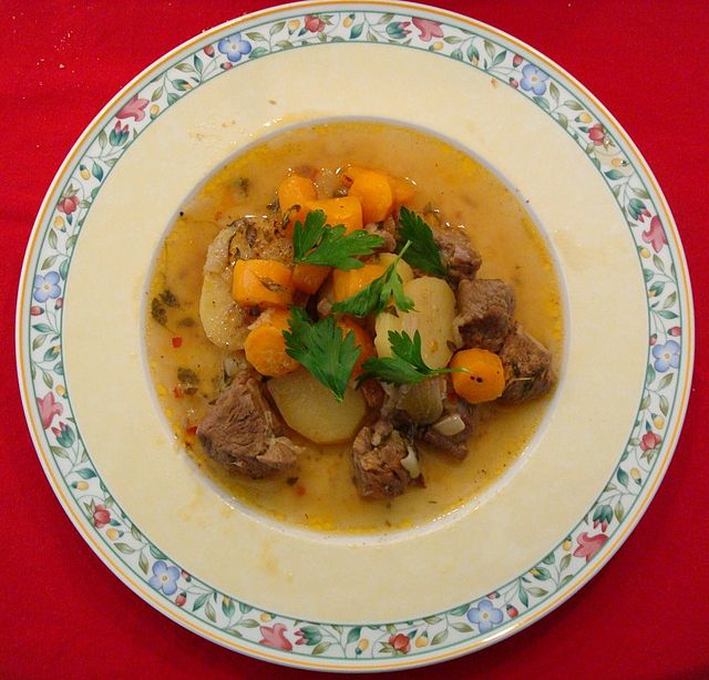 Irish Food, Irish cuisine, Traditional Irish Food, food in Ireland, Irish dishes, Irish Stew