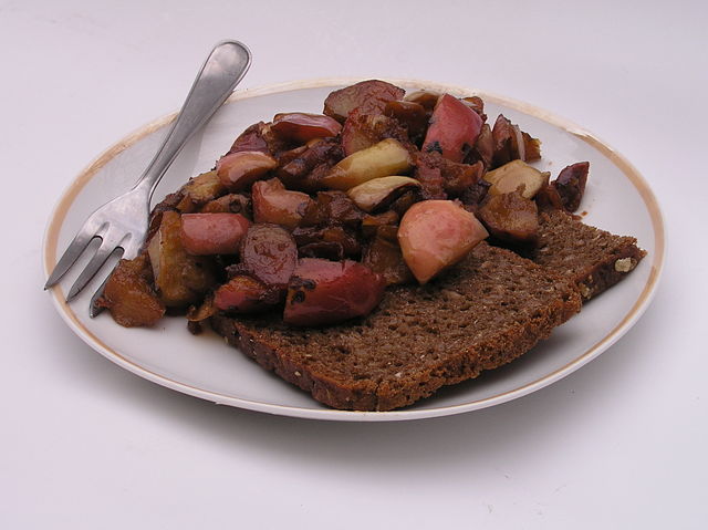 Denmark Food, Traditional Denmark Food, Danish food, Danish cuisine, traditional food in Denmark, Denmark cuisine, Denmark dishes, Danish dishes, AEBLEFLÆSK 