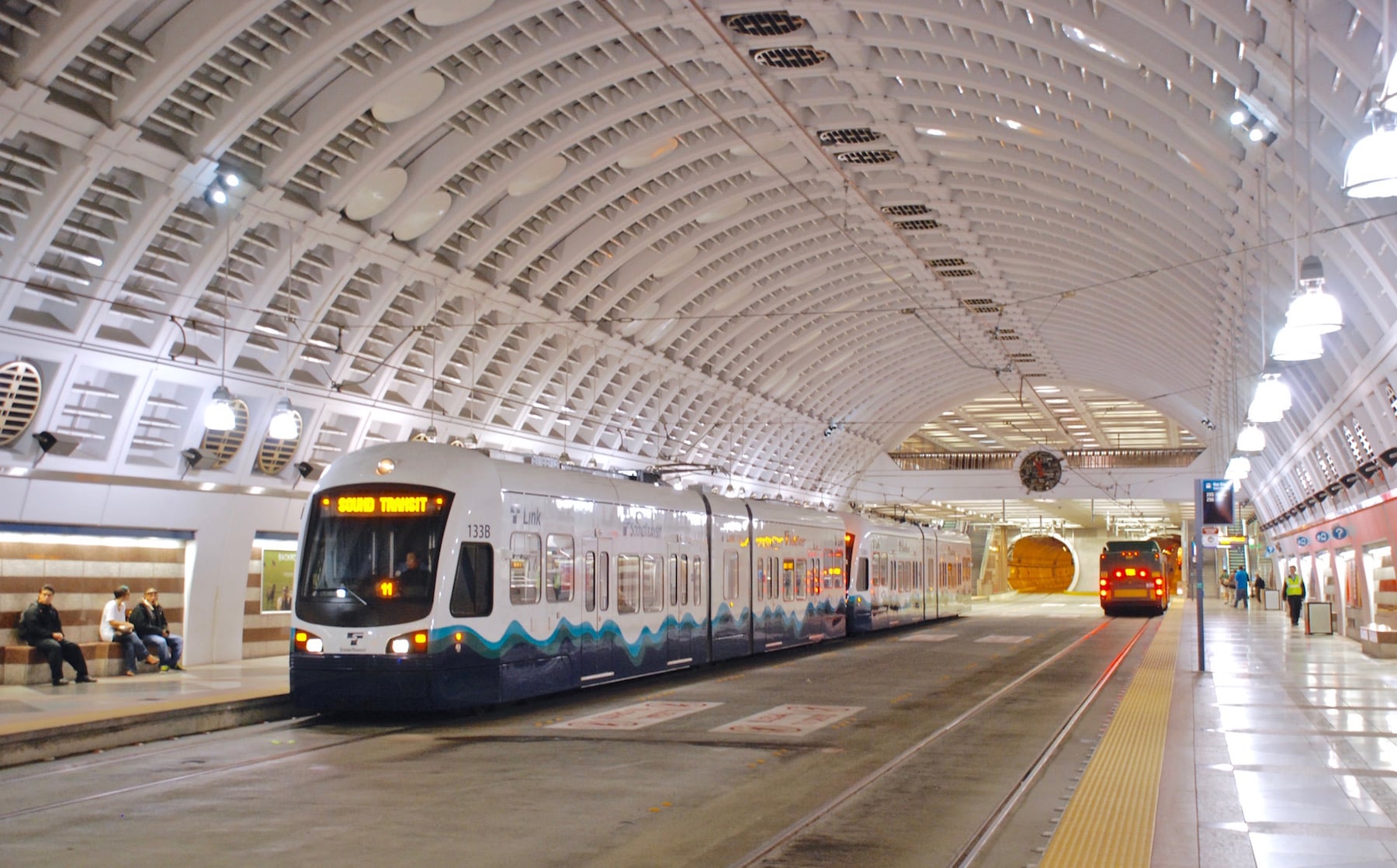 Link Light Rail Seattle Airport, How To Get From Seattle Airport To City Center - All Possible Ways, cheapest way from Seattle airport to city center, cheapest way from Seattle airport to downtown, Seattle airport to city center, Seattle airport to city, Seattle airport to downtown, Seattle Bus Airport