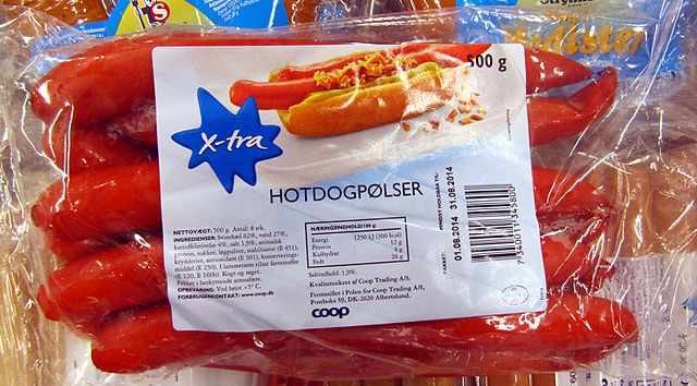 Denmark Food, Traditional Denmark Food, Danish food, Danish cuisine, traditional food in Denmark, Denmark cuisine, Denmark dishes, Danish dishes, RØD PØLSE SAUSAGE 