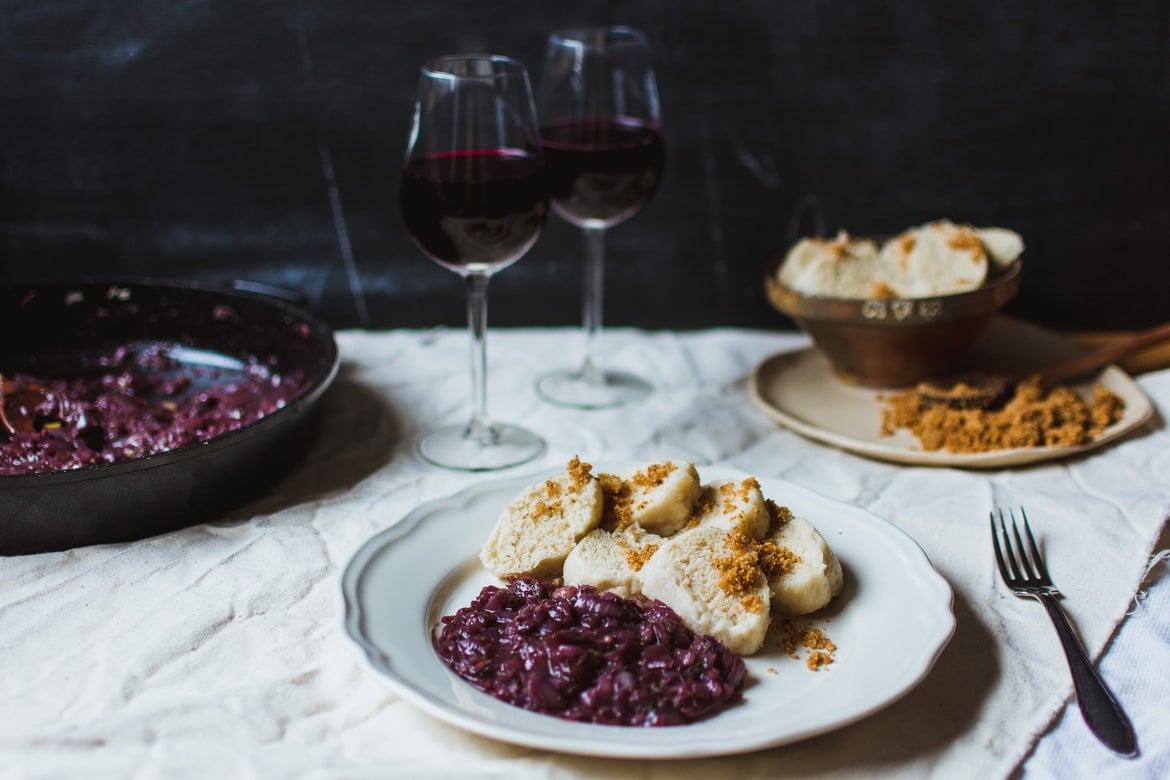 Slovenian Food, Traditional Slovenian Food, Slovenia food, Slovenia cuisine, traditional food in Slovenia, Slovenian cuisine, Slovenia dishes, Slovenian dishes, Slovenian Snacks, Slovenian Drinks, Slovenian Desserts,