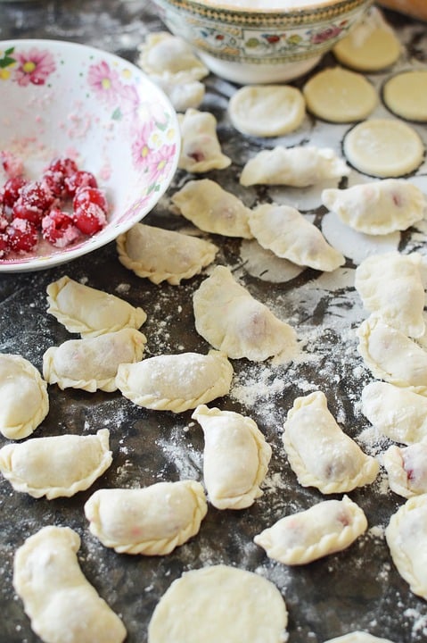 Ukraine Food, Ukraine cuisine, Traditional Ukraine Food, food in Ukraine, Ukraine dishes, Ukrainian food, Ukrainian dishes, Ukrainian cuisine, varenyky